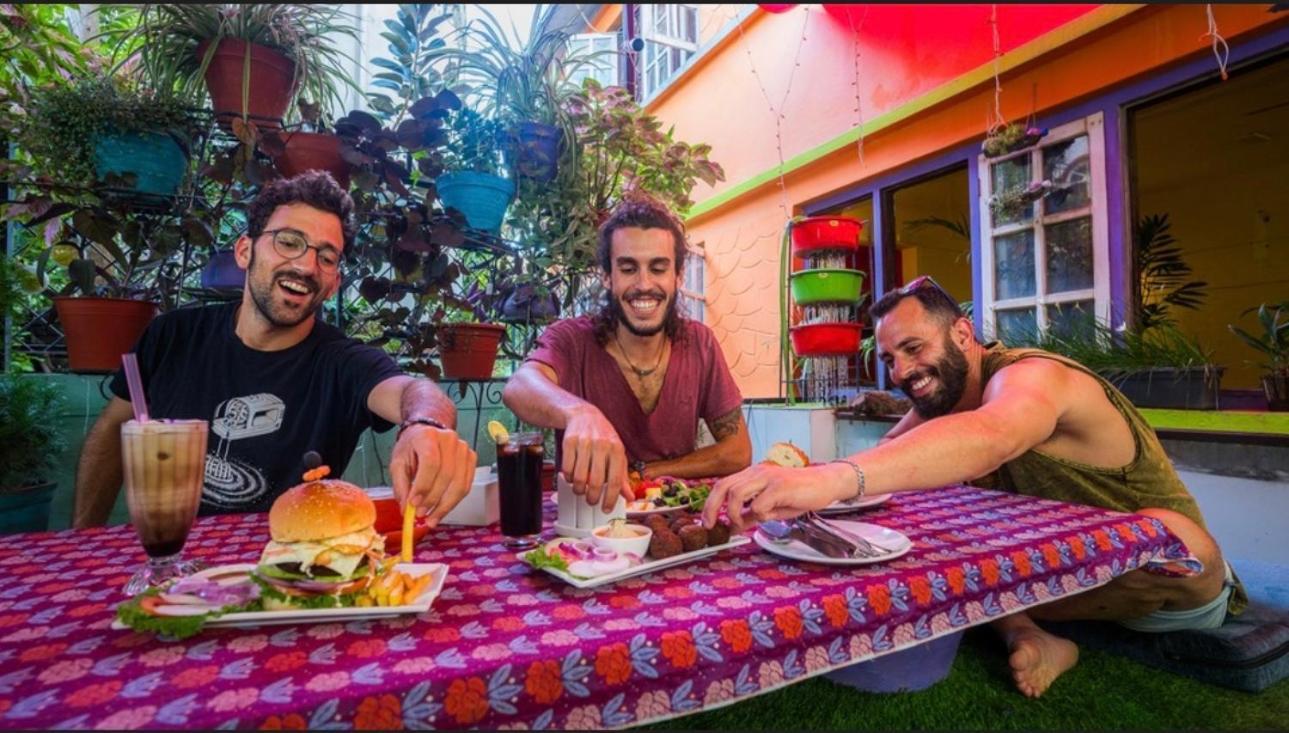 Yog Hostel Катманду Екстериор снимка